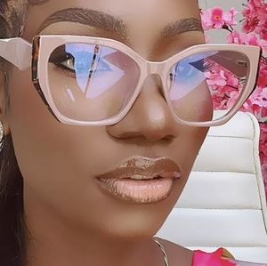 Women Fashion Glasses